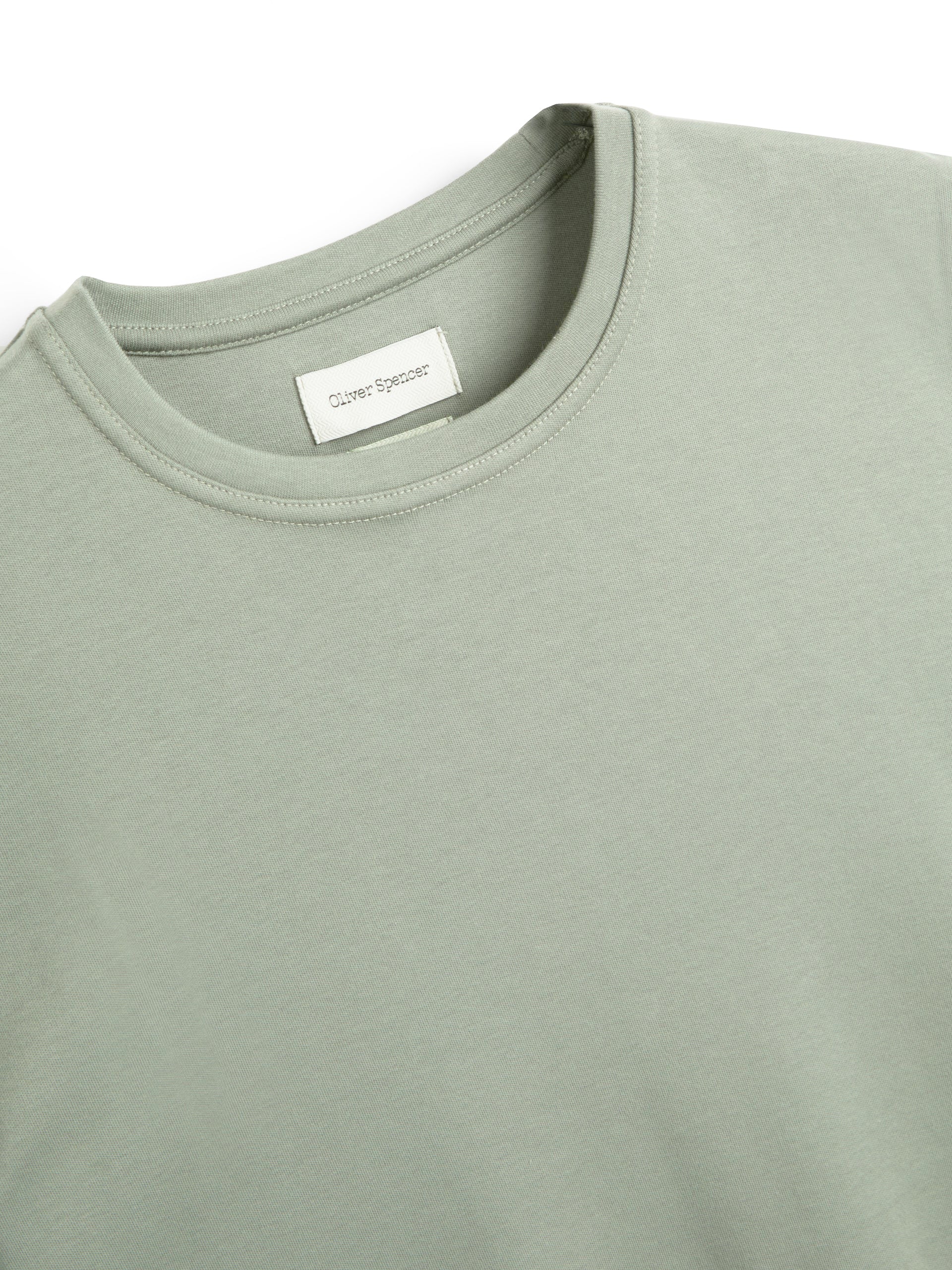 Heavy T-Shirt Tavistock Sage Green