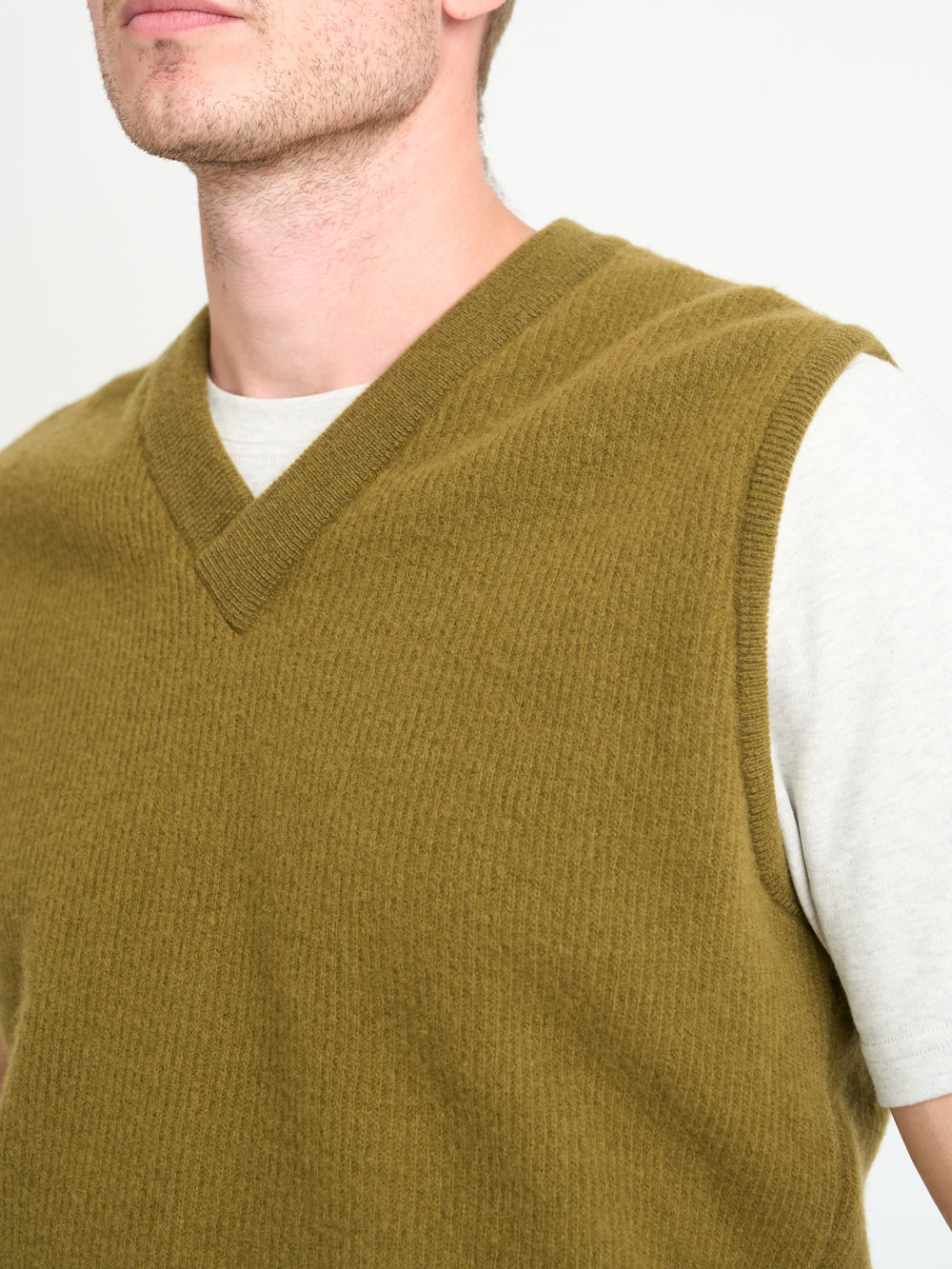 Graves V Neck Vest Hartwell Olive Green