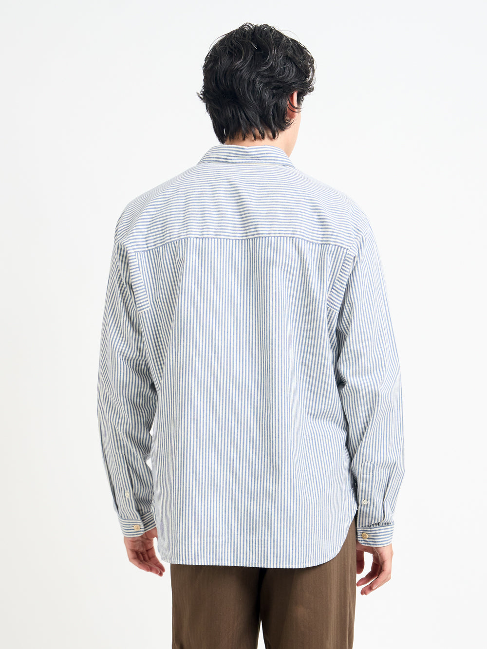Closer back shot of model wearing Oliver Spencer Oversized Spread Collar Organic Cotton Shirt