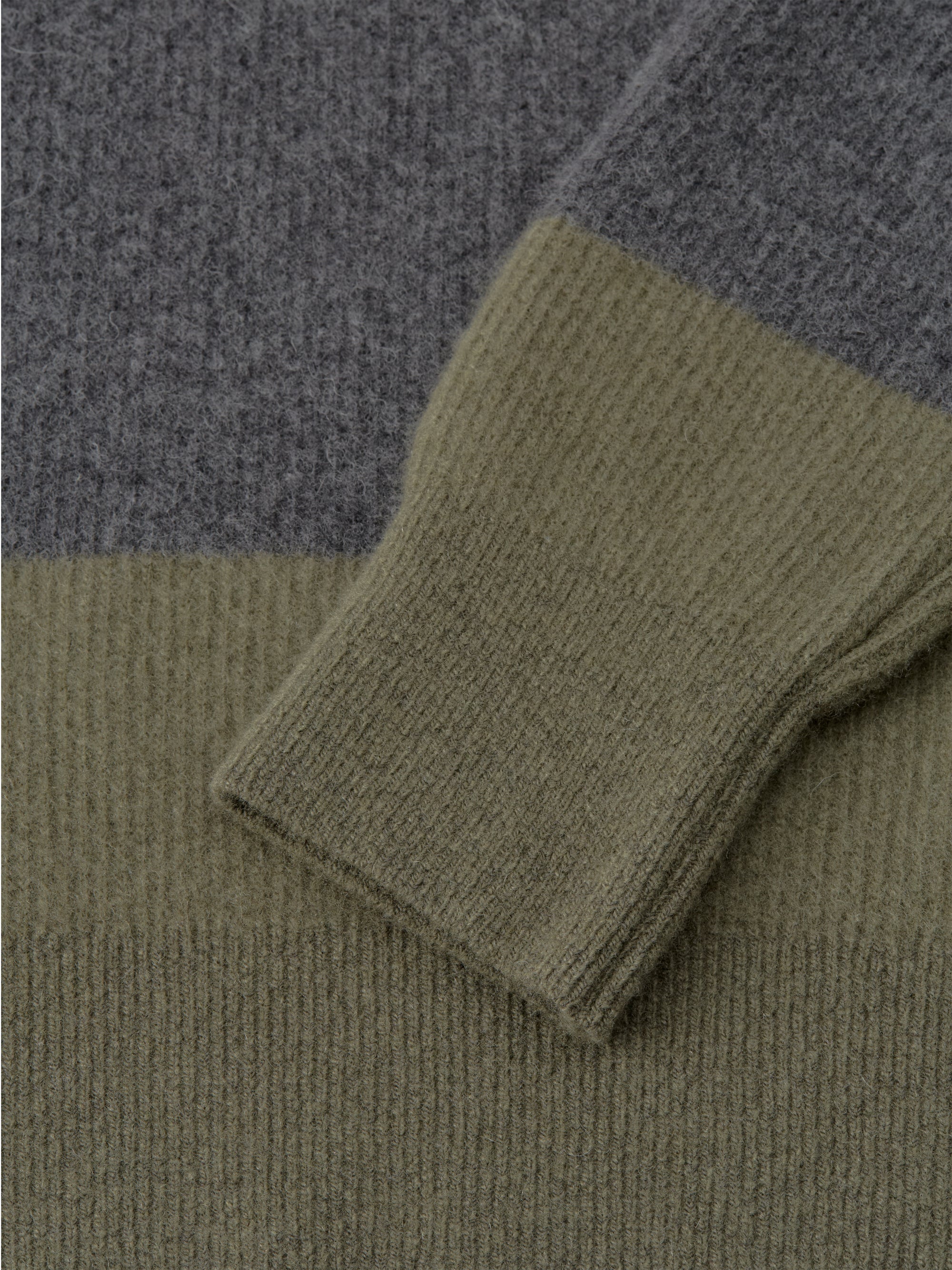 Blenheim Jumper Paxton Charcoal/Sage Green