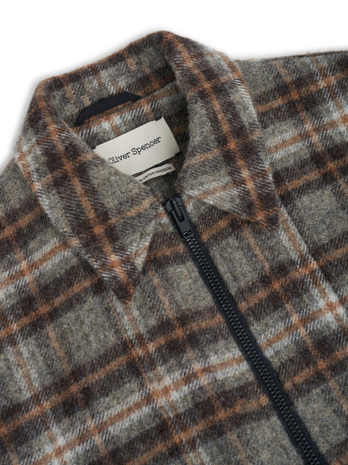 Collar. A spear collar, sharper than a standard bomber's ribbed neck.