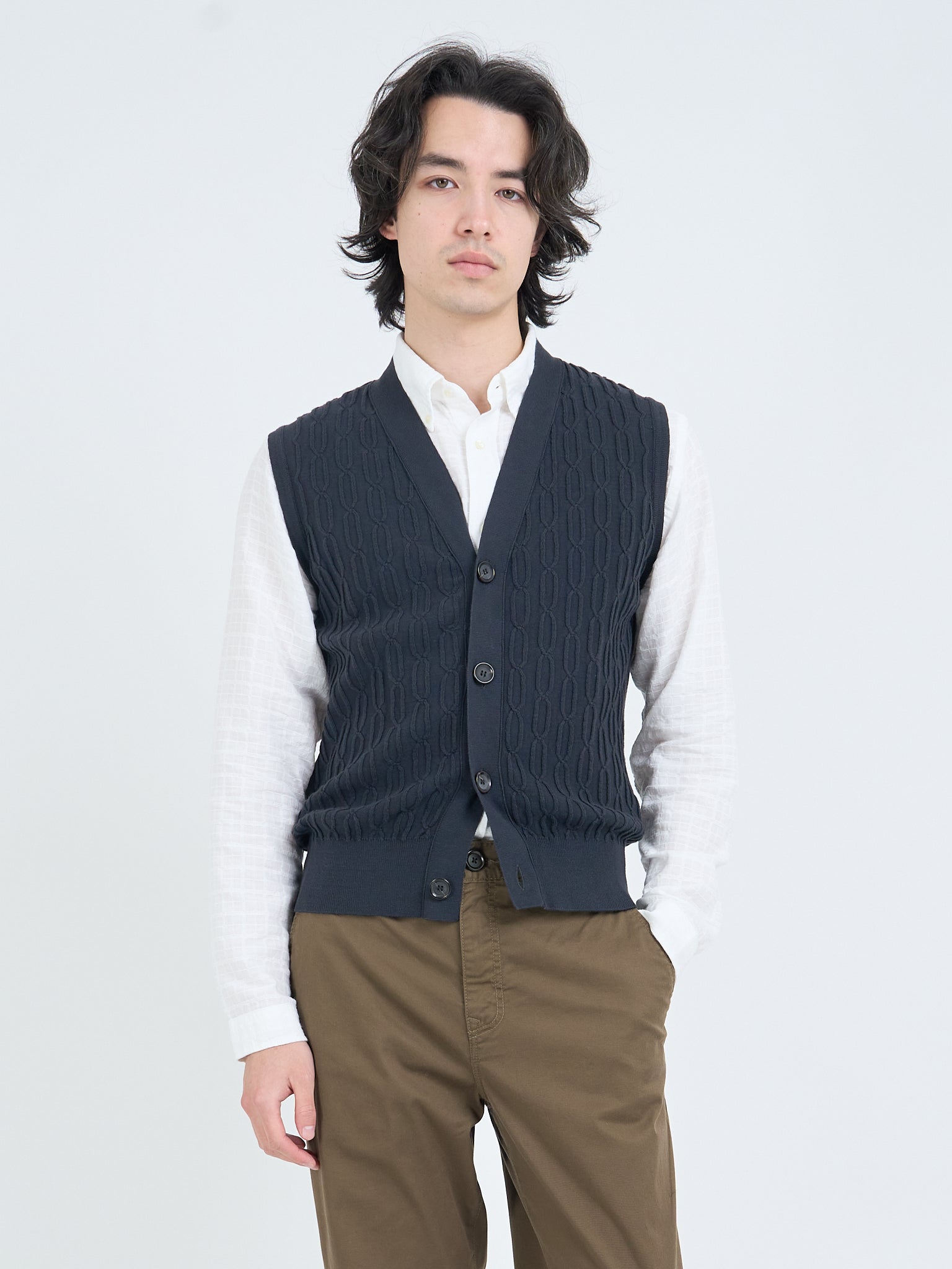 Dewsbury V Neck Penrose Black