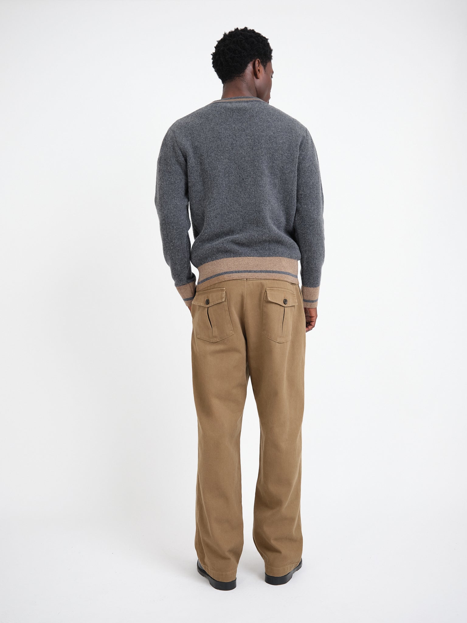 Hawes V Neck Jumper Colvin Charcoal