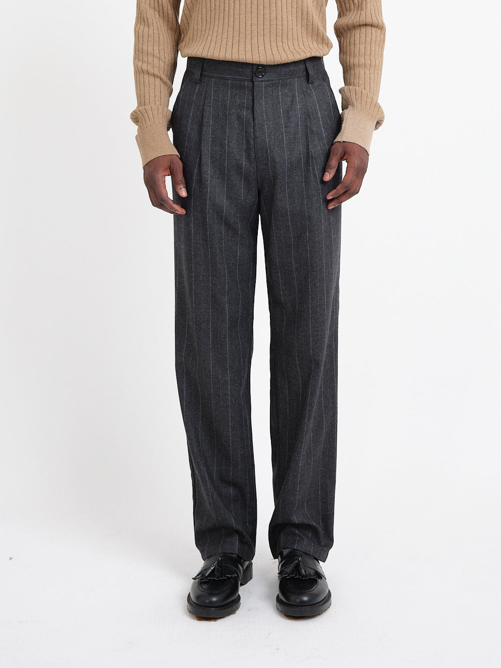 Morton Pleated Trousers Purdon Charcoal