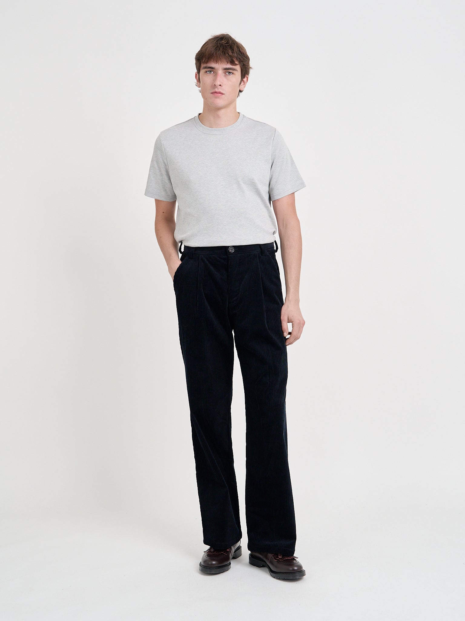 Men's Midnight Navy Wide-Leg Cotton Corduroy Trousers – Oliver Spencer