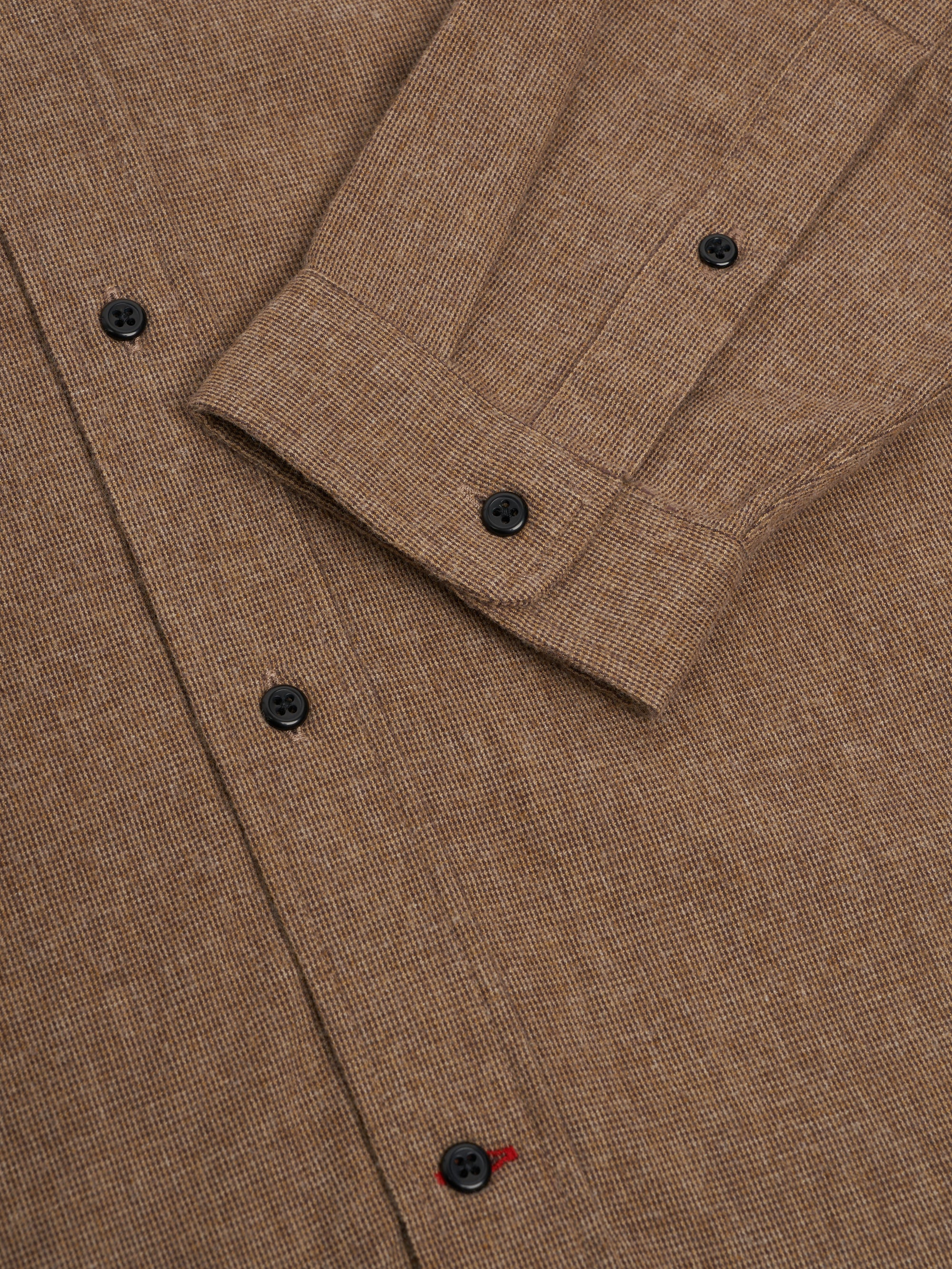 Detailed cuff shot of Oliver Spencer Men's Sand Organic Cotton Shirt