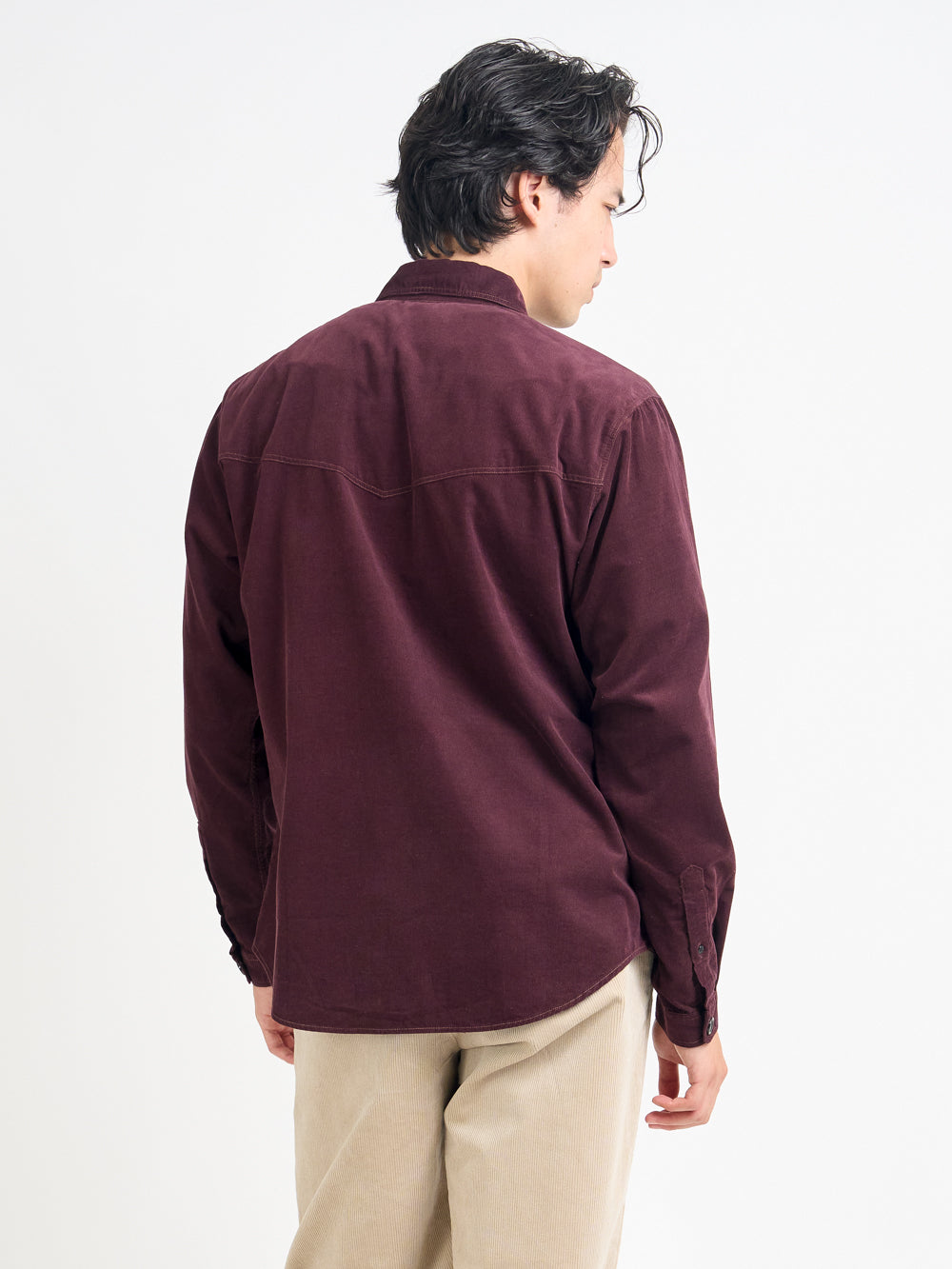Closer Back Shot of Model wearing Oliver Spencer Men&#39;s Burgundy Midweight Cotton Corduroy Western Shirt 