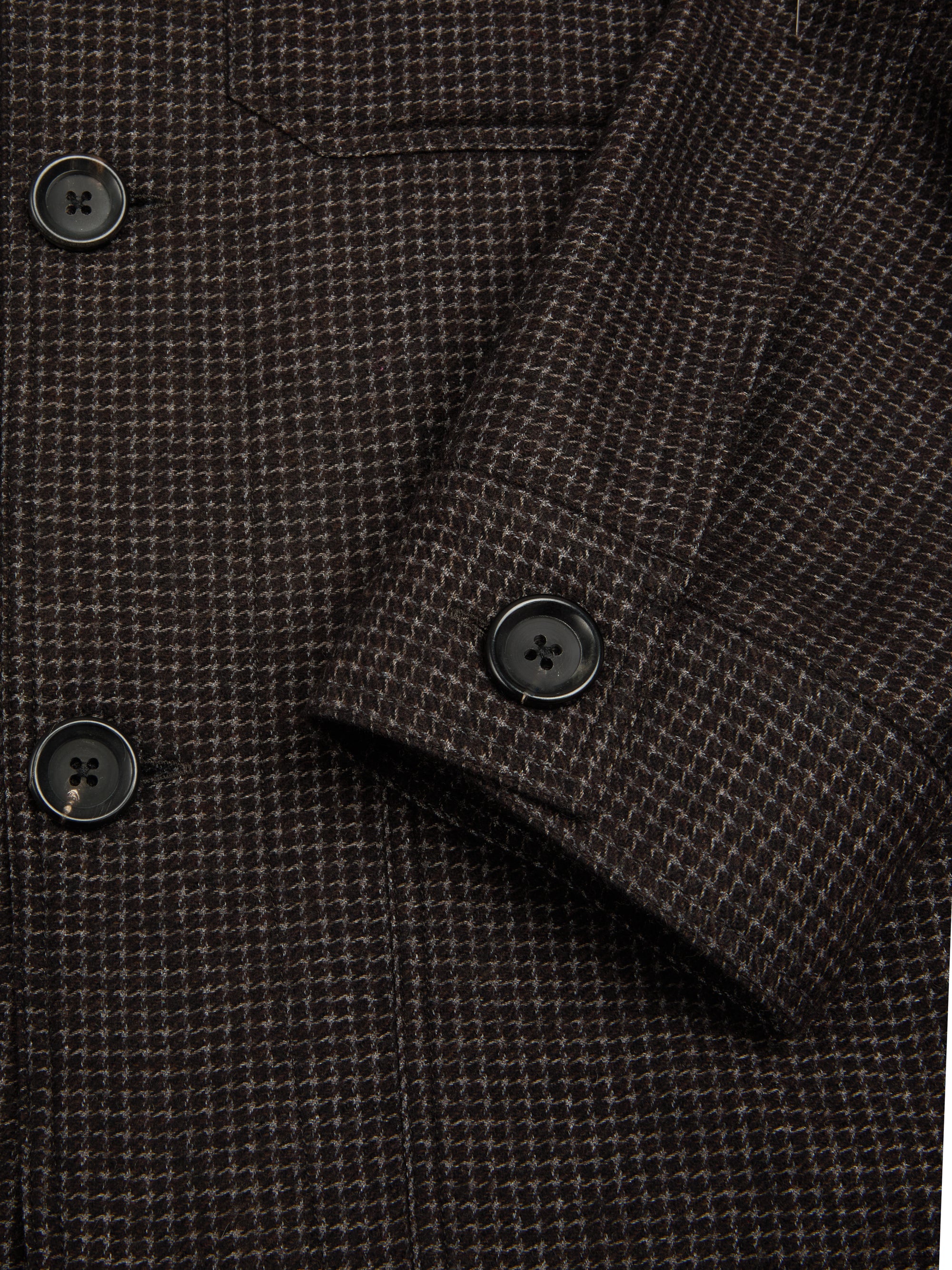 Detailed cuff shot of Oliver Spencer Men's Unstructured Notch Lapel Brown Jacket