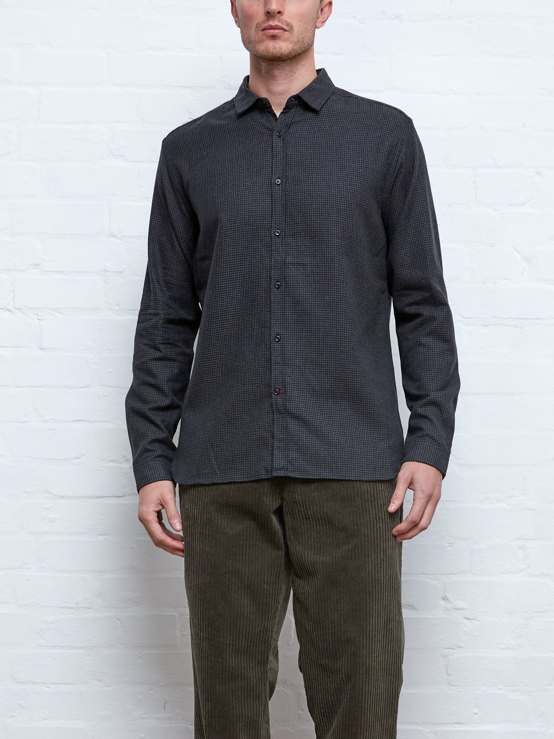 Clerkenwell Tab Shirt Denver Charcoal/Black